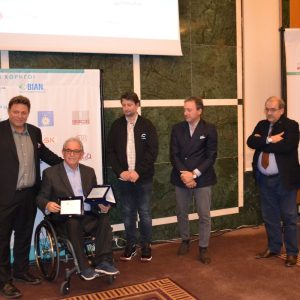 ΦΩΤΟ απονομής πλακετών στον Στέφ. Πάικο